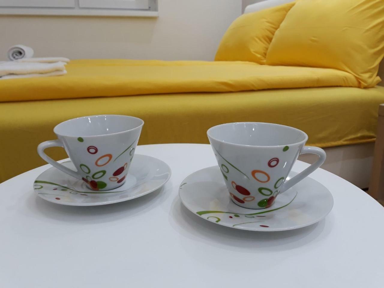 Sweet Yellow Apartment Belgrád Kültér fotó