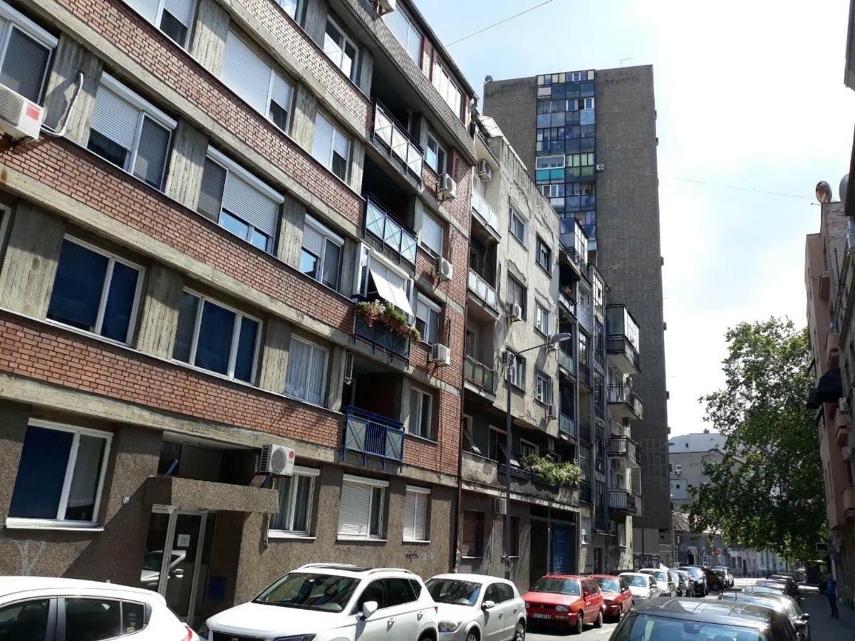 Sweet Yellow Apartment Belgrád Kültér fotó
